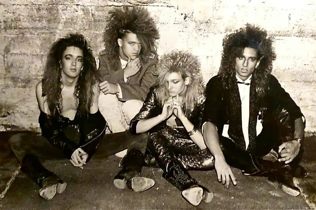 Alice N Chains 1987 photo